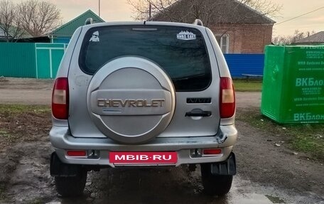 Chevrolet Niva I рестайлинг, 2004 год, 370 000 рублей, 2 фотография