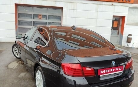BMW 5 серия, 2014 год, 2 090 000 рублей, 2 фотография