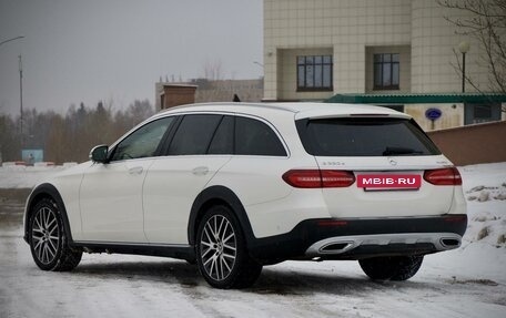 Mercedes-Benz E-Класс, 2019 год, 6 000 000 рублей, 2 фотография