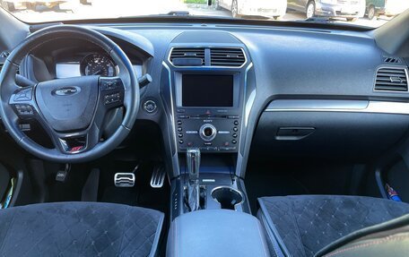 Ford Explorer VI, 2018 год, 3 950 000 рублей, 7 фотография