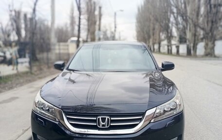 Honda Accord IX рестайлинг, 2013 год, 1 890 000 рублей, 13 фотография