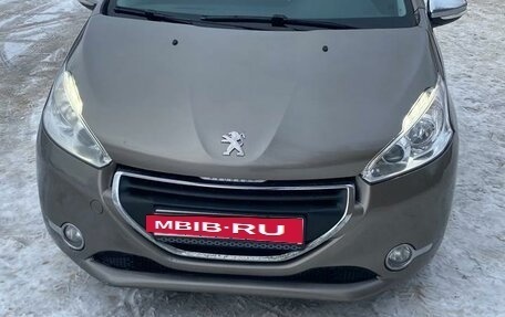 Peugeot 208 II, 2013 год, 550 000 рублей, 2 фотография