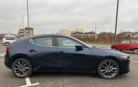 Mazda 3, 2019 год, 1 870 000 рублей, 4 фотография