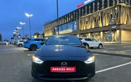 Mazda 3, 2019 год, 1 870 000 рублей, 22 фотография