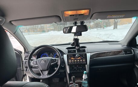 Toyota Camry, 2017 год, 2 690 000 рублей, 9 фотография