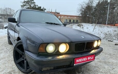 BMW 5 серия, 1994 год, 275 000 рублей, 1 фотография