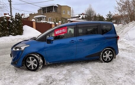 Toyota Sienta II, 2018 год, 2 000 000 рублей, 3 фотография