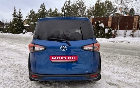 Toyota Sienta II, 2018 год, 2 000 000 рублей, 5 фотография