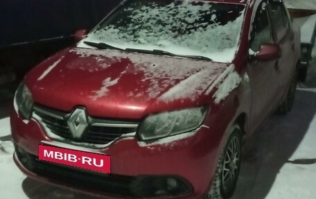 Renault Logan II, 2016 год, 755 000 рублей, 2 фотография