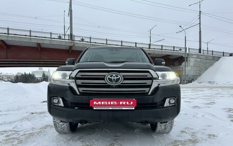 Toyota Land Cruiser 200, 2020 год, 8 100 000 рублей, 5 фотография