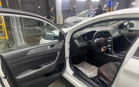 Hyundai Sonata VII, 2019 год, 2 200 000 рублей, 5 фотография