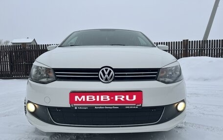 Volkswagen Polo VI (EU Market), 2013 год, 1 200 000 рублей, 2 фотография