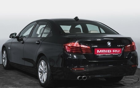 BMW 5 серия, 2016 год, 2 950 000 рублей, 7 фотография