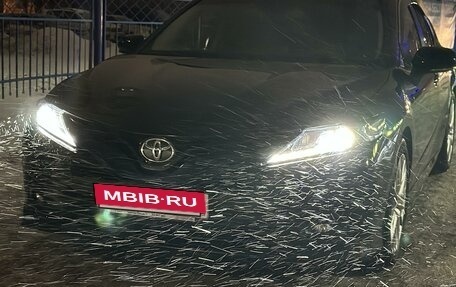 Toyota Camry, 2018 год, 2 770 000 рублей, 6 фотография