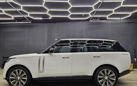 Land Rover Range Rover IV рестайлинг, 2023 год, 25 000 000 рублей, 3 фотография