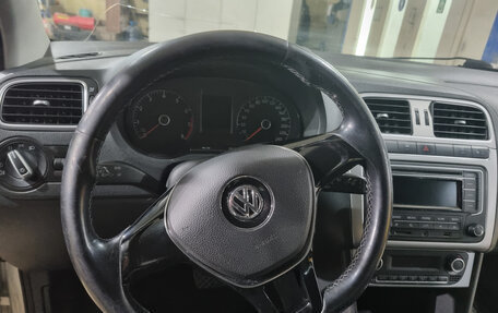 Volkswagen Polo VI (EU Market), 2015 год, 1 120 000 рублей, 6 фотография