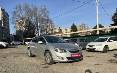 Opel Astra J, 2011 год, 365 000 рублей, 1 фотография