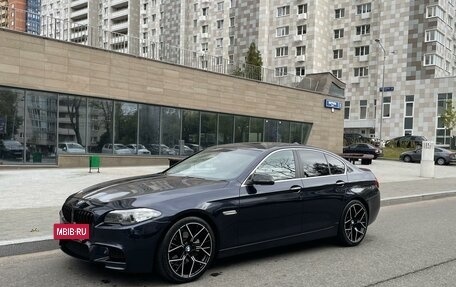 BMW 5 серия, 2016 год, 2 400 000 рублей, 8 фотография