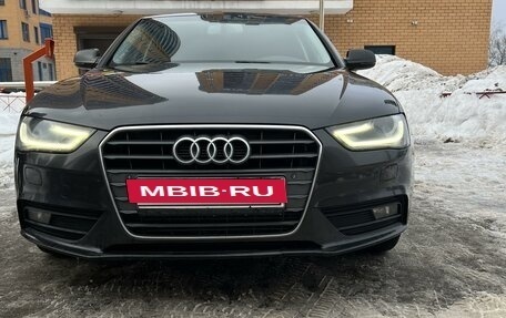 Audi A4, 2013 год, 1 430 000 рублей, 4 фотография