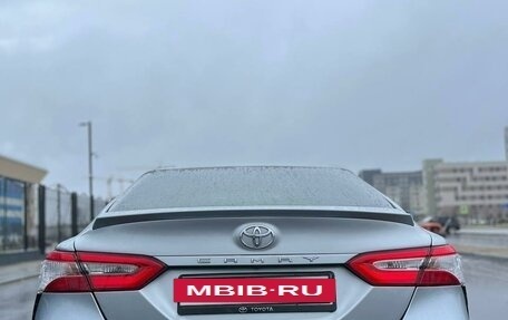 Toyota Camry, 2018 год, 2 995 000 рублей, 4 фотография