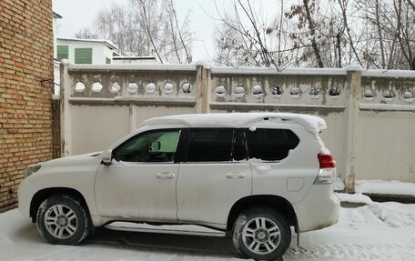 Toyota Land Cruiser Prado 150 рестайлинг 2, 2013 год, 2 350 000 рублей, 2 фотография
