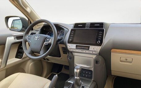 Toyota Land Cruiser Prado 150 рестайлинг 2, 2023 год, 8 500 000 рублей, 10 фотография