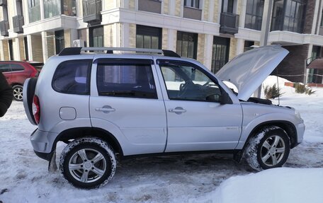 Chevrolet Niva I рестайлинг, 2012 год, 525 000 рублей, 4 фотография
