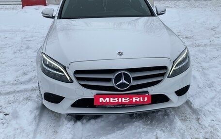 Mercedes-Benz C-Класс, 2019 год, 2 650 000 рублей, 4 фотография
