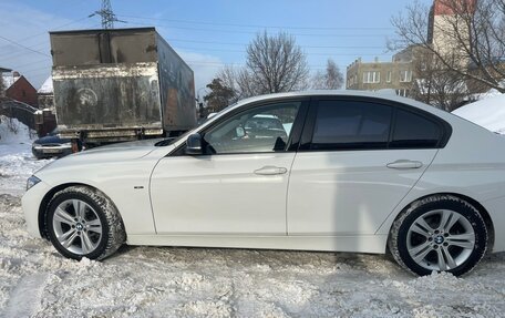 BMW 3 серия, 2013 год, 2 100 000 рублей, 12 фотография