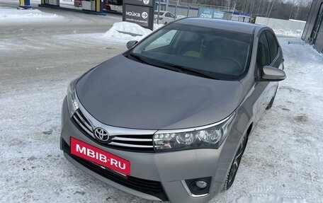Toyota Corolla, 2013 год, 1 600 000 рублей, 5 фотография