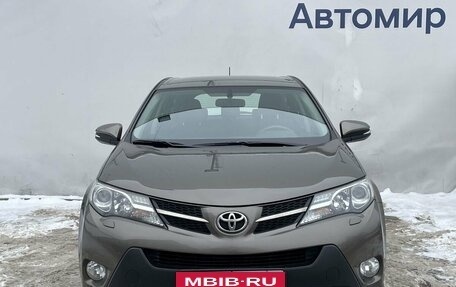 Toyota RAV4, 2013 год, 2 020 000 рублей, 2 фотография