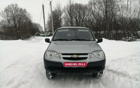 Chevrolet Niva I рестайлинг, 2016 год, 790 000 рублей, 4 фотография