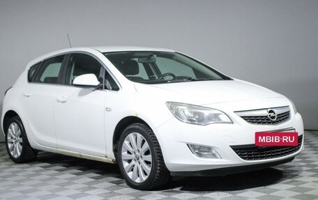 Opel Astra J, 2011 год, 865 000 рублей, 3 фотография