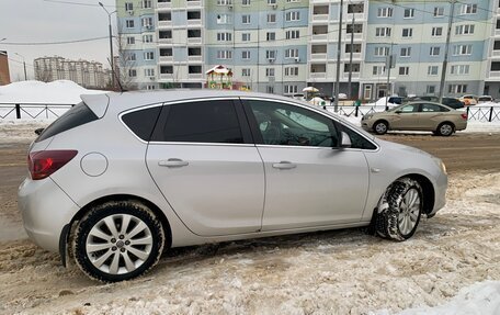 Opel Astra J, 2011 год, 790 000 рублей, 4 фотография