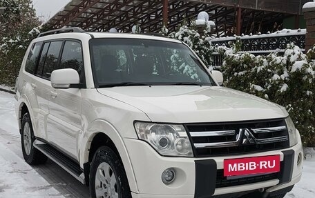 Mitsubishi Pajero IV, 2011 год, 2 400 000 рублей, 3 фотография