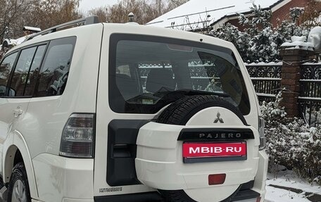 Mitsubishi Pajero IV, 2011 год, 2 400 000 рублей, 6 фотография