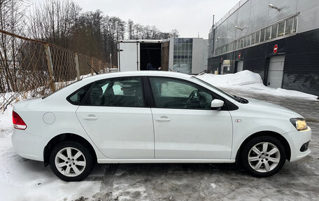Volkswagen Polo VI (EU Market), 2015 год, 900 000 рублей, 5 фотография