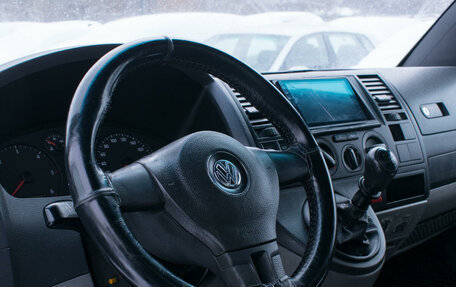 Volkswagen Transporter T5 рестайлинг, 2011 год, 1 199 000 рублей, 12 фотография