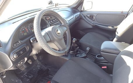 Chevrolet Niva I рестайлинг, 2016 год, 675 000 рублей, 3 фотография