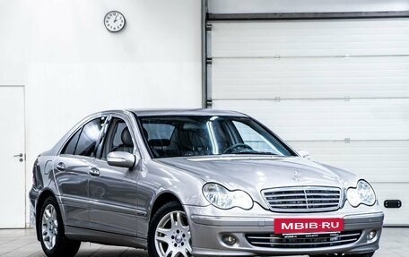 Mercedes-Benz C-Класс, 2004 год, 749 000 рублей, 2 фотография