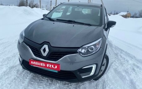 Renault Kaptur I рестайлинг, 2017 год, 990 000 рублей, 6 фотография