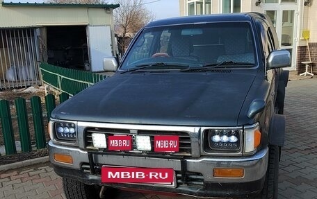 Toyota Hilux VI, 1994 год, 1 000 000 рублей, 7 фотография