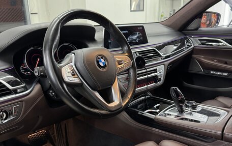 BMW 7 серия, 2018 год, 4 500 000 рублей, 2 фотография