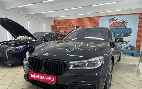 BMW 7 серия, 2018 год, 4 500 000 рублей, 8 фотография