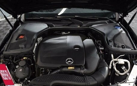 Mercedes-Benz E-Класс, 2019 год, 4 150 000 рублей, 32 фотография