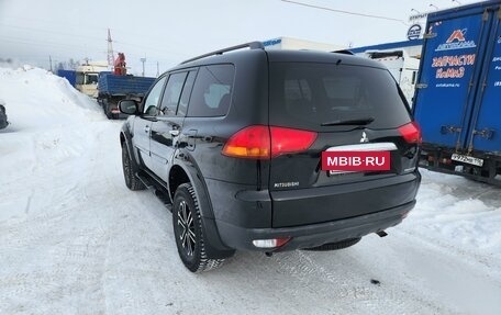 Mitsubishi Pajero Sport II рестайлинг, 2011 год, 1 800 000 рублей, 4 фотография