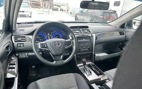 Toyota Camry, 2017 год, 1 600 000 рублей, 3 фотография
