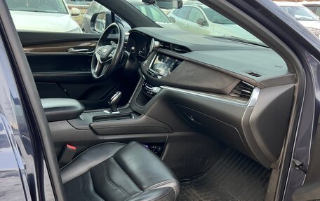 Cadillac XT5 I рестайлинг, 2018 год, 3 200 000 рублей, 12 фотография