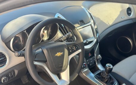 Chevrolet Cruze II, 2014 год, 825 000 рублей, 8 фотография
