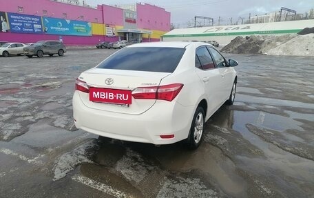 Toyota Corolla, 2013 год, 1 370 000 рублей, 4 фотография